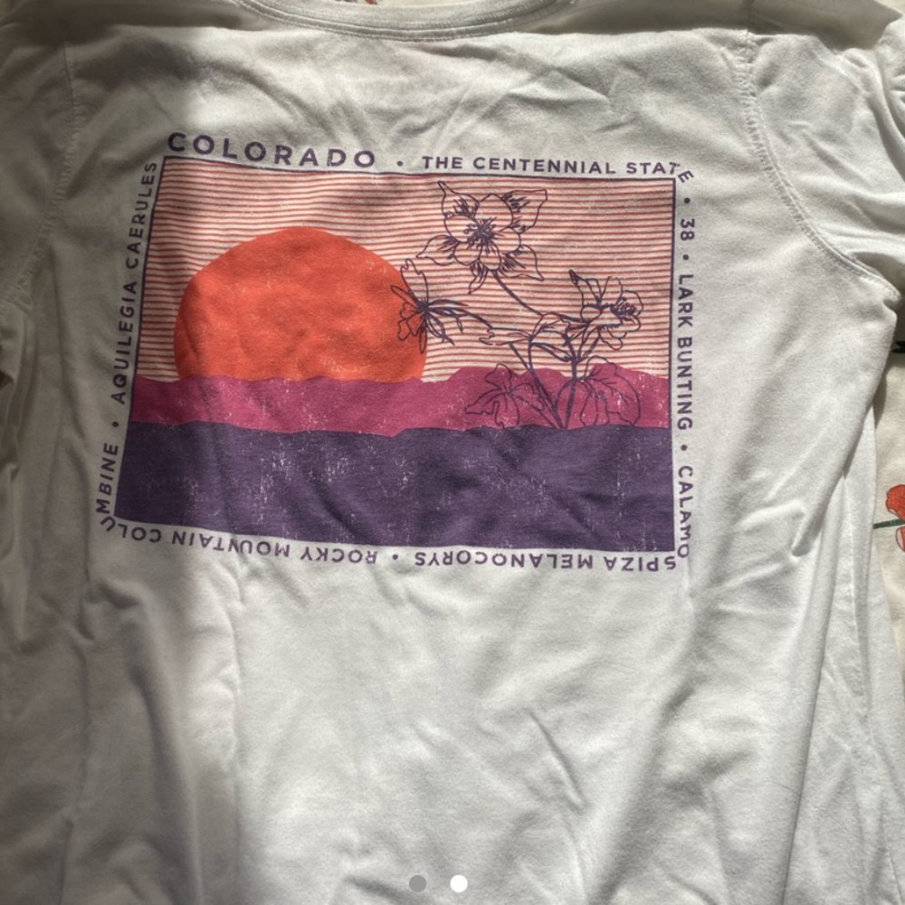 Graphic tee - Picture 2 of 2